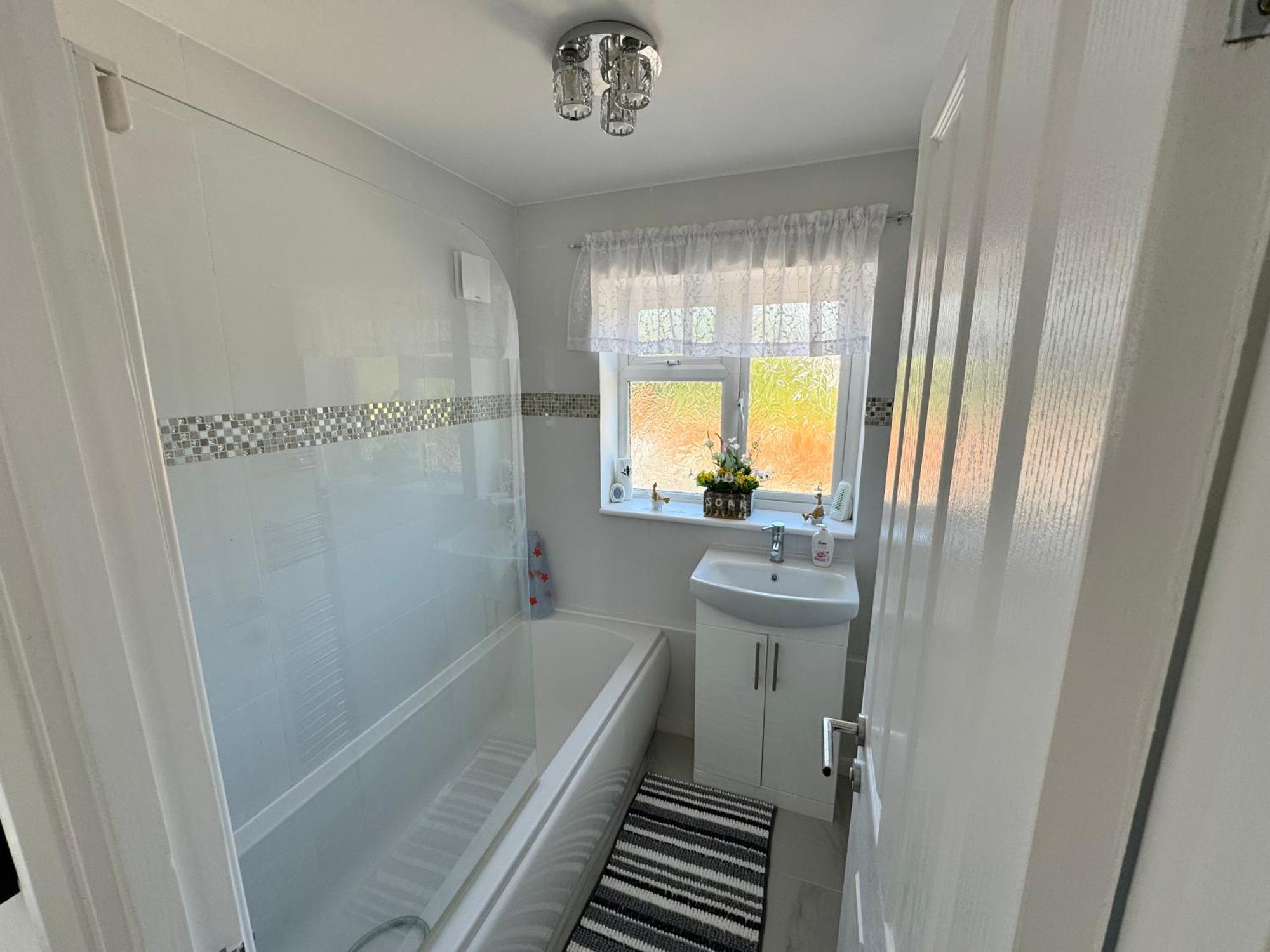 Modern 3-Bed Hideaway Near Westgate With Parking Villa Canterbury Exterior photo